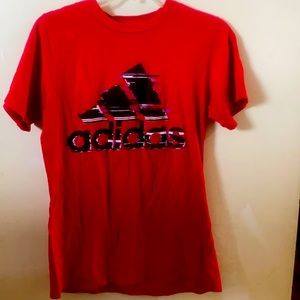 Men’s small adidas t-shirt